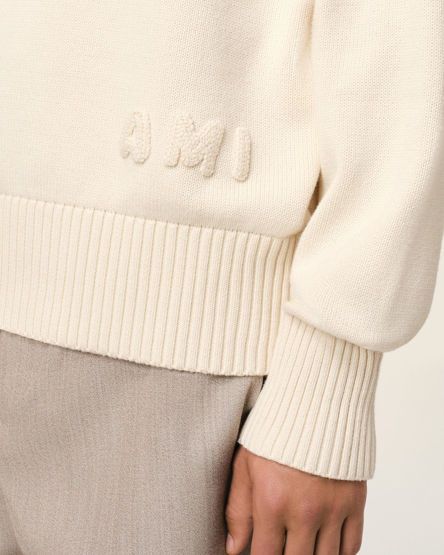 BEIGE COTTON AMI EMBROIDERED CREWNECK SWEATER