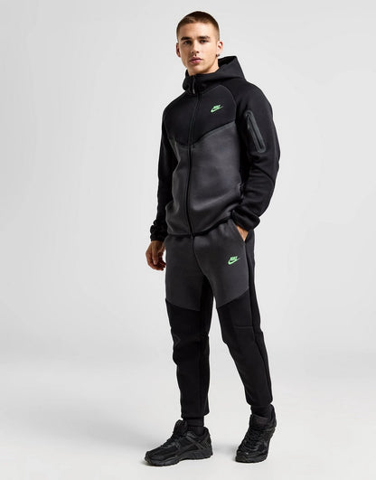 Nike Tech Fleece Full Zip Hoodie